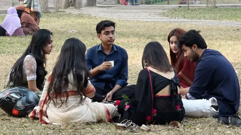 জাতীয় সংসদ নির্বাচনে তরুণ ভোট, নৌকা সমর্থকসহ যেসব 'ফ্যাক্টর' হিসাব পাল্টে দিতে পারে